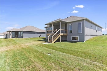 11457 N Auburndale Cir, Kansas City, MO 64157