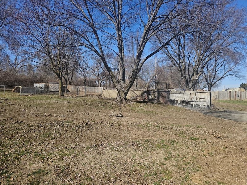 11506 N Cherry St, Kansas City, MO 64155