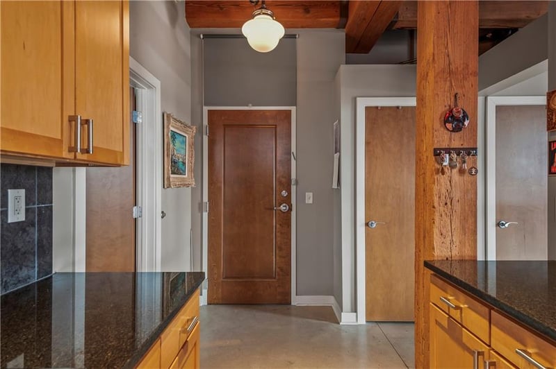 712 Broadway Blvd #708, Kansas City, MO 64105