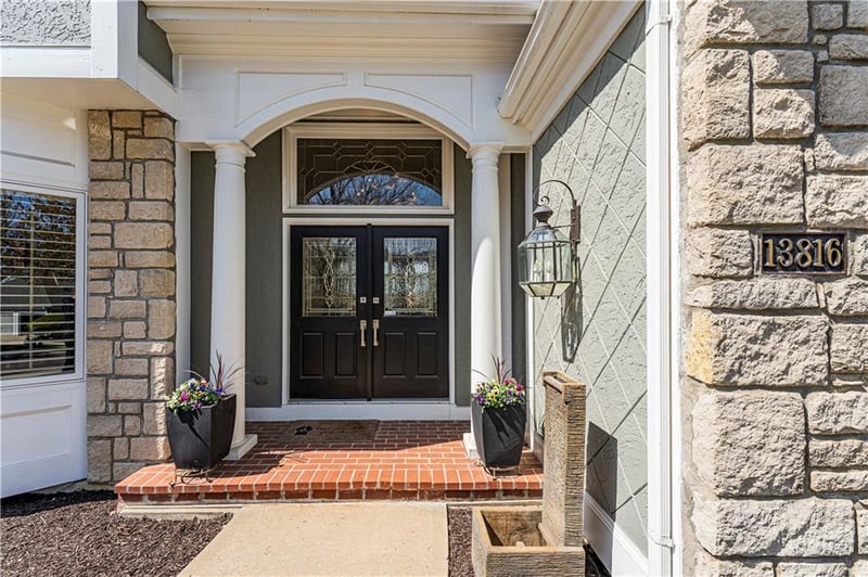 13816 Goodman St, Overland Park, KS 66223
