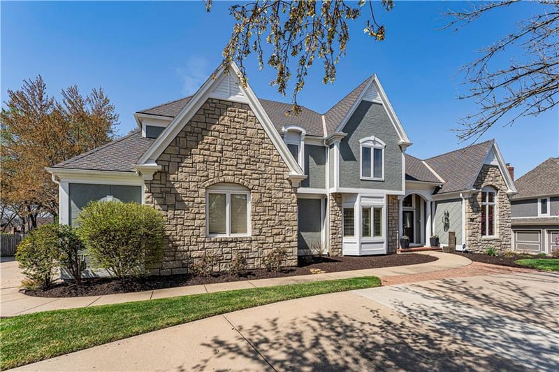 13816 Goodman St, Overland Park, KS 66223