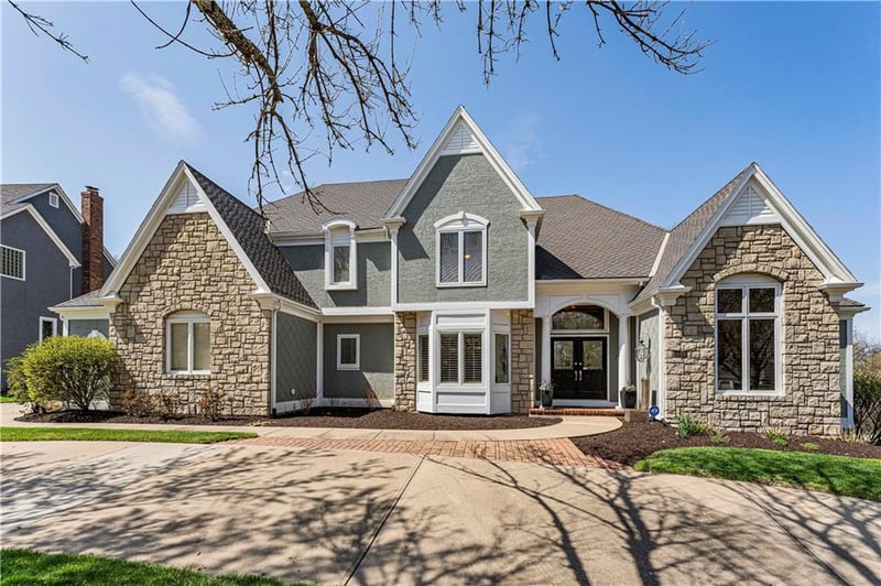 13816 Goodman St, Overland Park, KS 66223