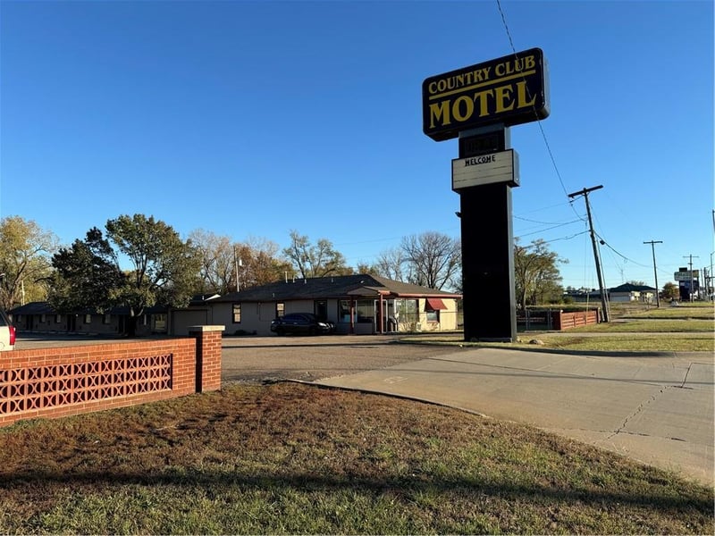3732 SW Topeka Blvd, Topeka, KS 66609