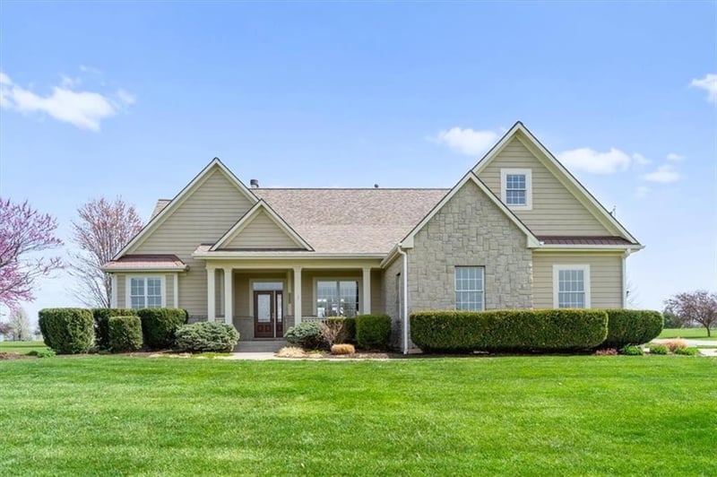 15701 Henry Andrews Dr, Pleasant Hill, MO 64080