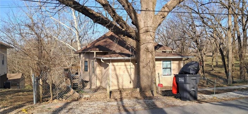 3504 5th Street Ter, St Joseph, MO 64505