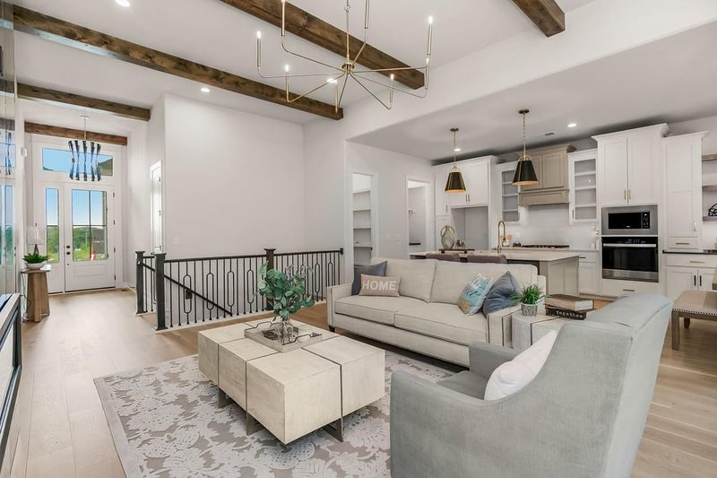 2624 Woodland Oak Dr, Lee's Summit, MO 64086