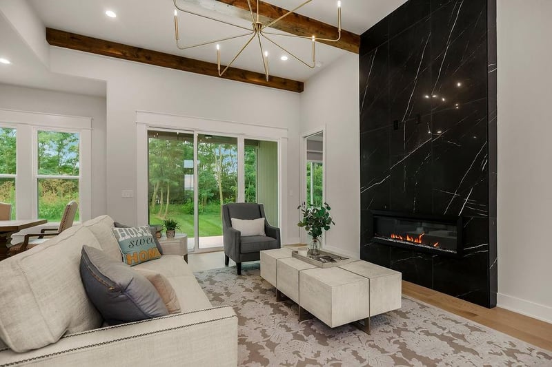 2624 Woodland Oak Dr, Lee's Summit, MO 64086