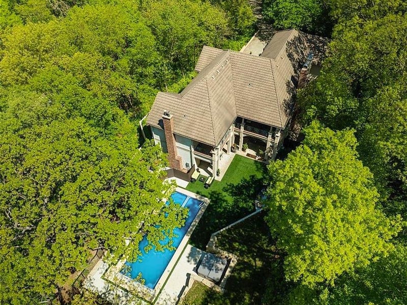 1149 Nottingham Dr, Liberty, MO 64068