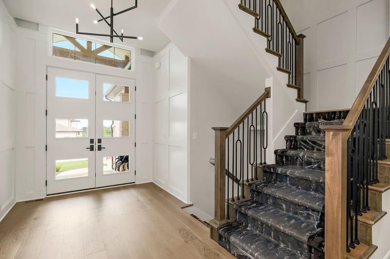 2620 Woodland Oak Dr, Lee's Summit, MO 64086