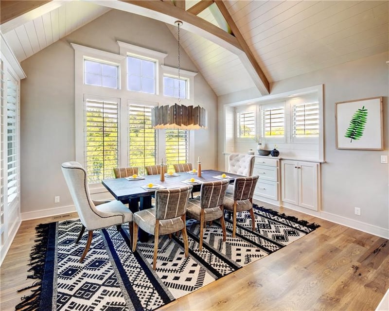 17033 Parkhill St, Overland Park, KS 66221