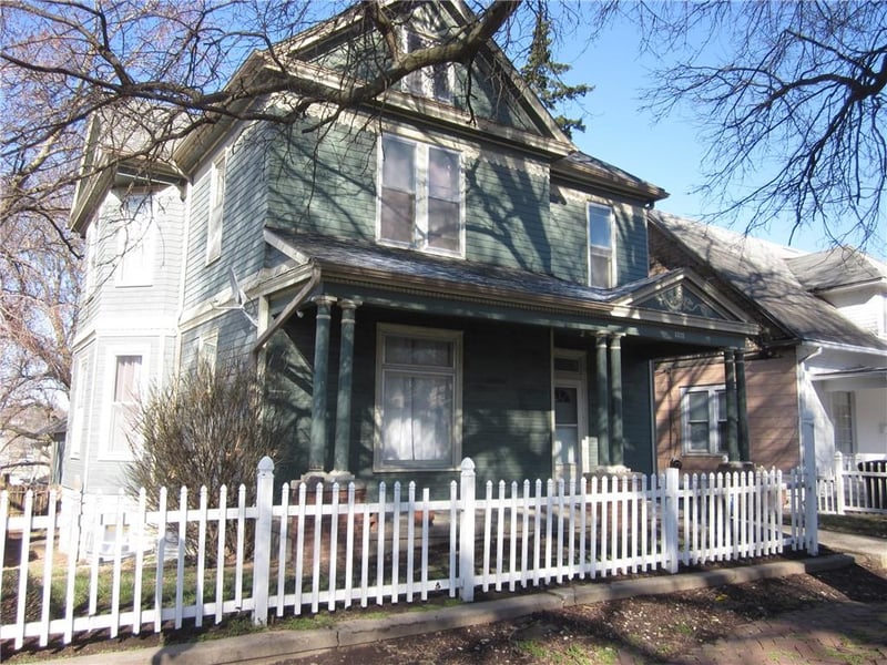 1202 8th St, St Joseph, MO 64501