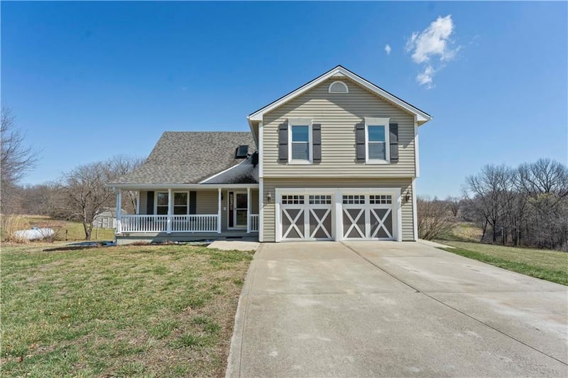7171 SE Timberlake Dr, Holt, MO 64048