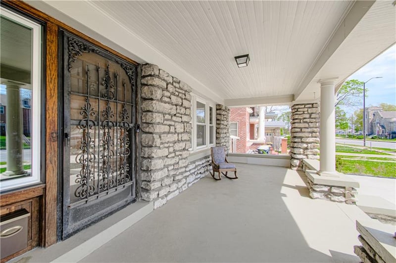 3008 E Linwood Blvd, Kansas City, MO 64128