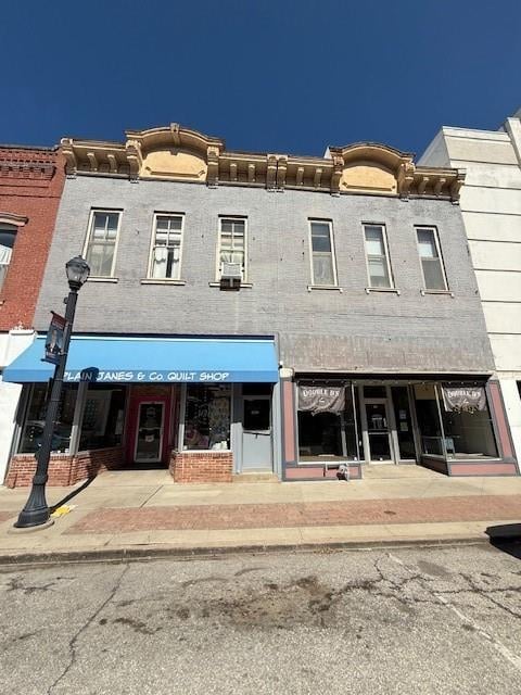 504 Delaware St, Leavenworth, KS 66048