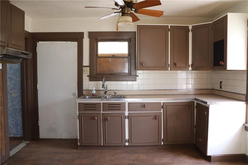 2612 SE Kentucky Ave, Topeka, KS 66605