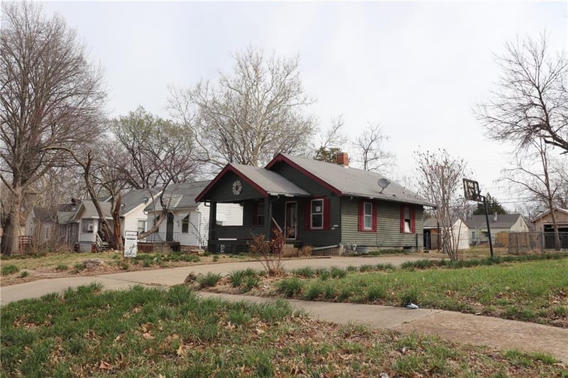 2612 SE Kentucky Ave, Topeka, KS 66605