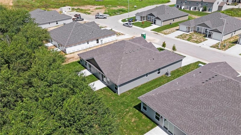 9308 N Lenox St, Kansas City, MO 64154