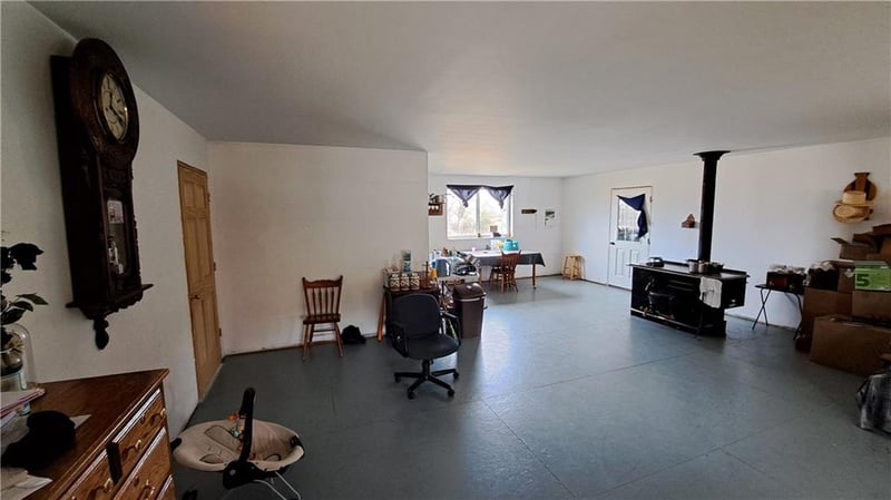 1034 Traders Ave, Fall River, KS 67047