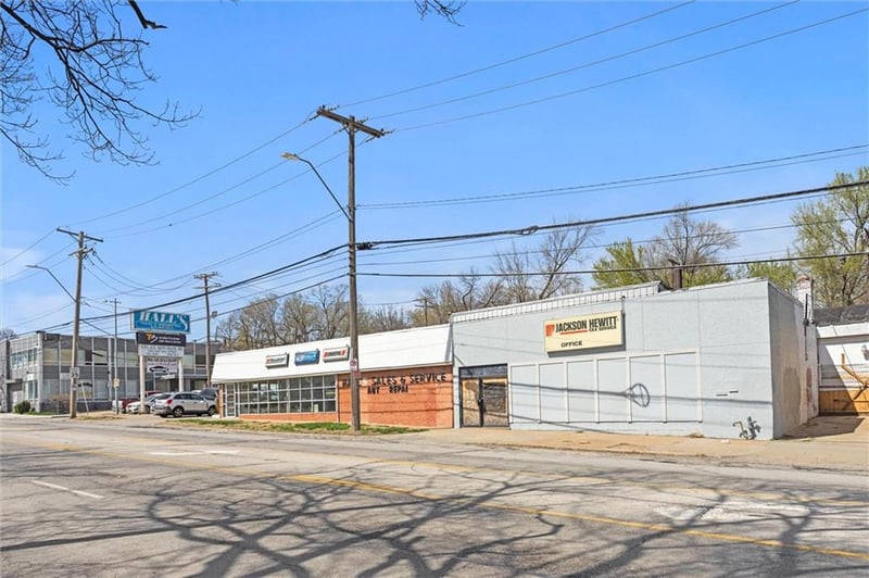 1308 63rd St, Kansas City, MO 64110