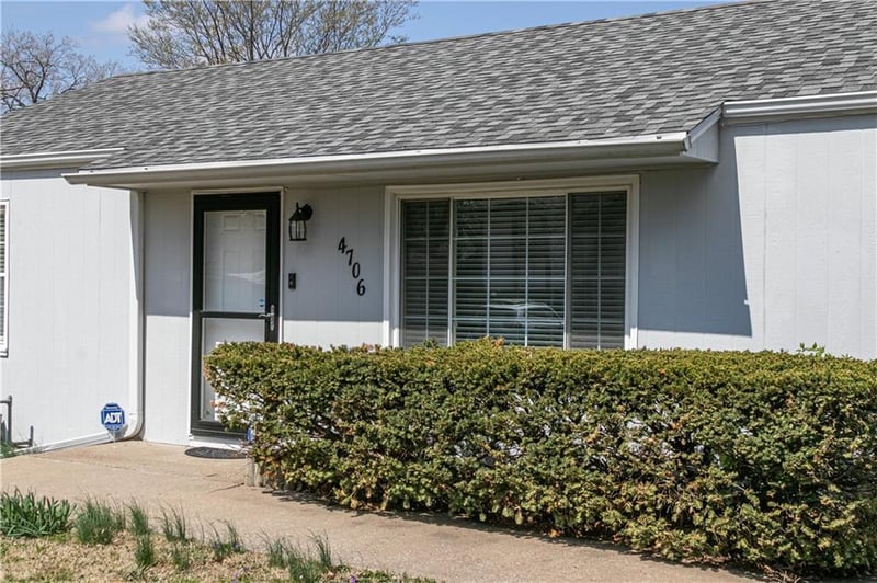 4706 Kimball Ave, Kansas City, KS 66104
