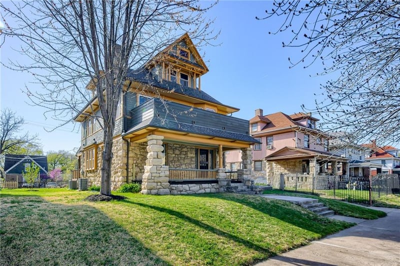 2524 Benton Blvd, Kansas City, MO 64127