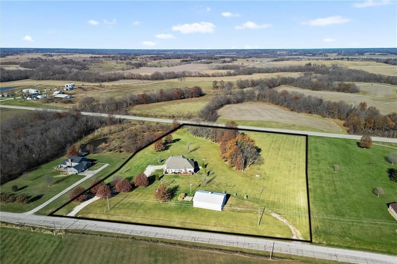 43280 Old Highway 10 Hw, Richmond, MO 64085