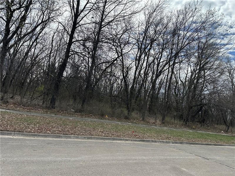 0000 Hilltop Dr, Paola, KS 66071