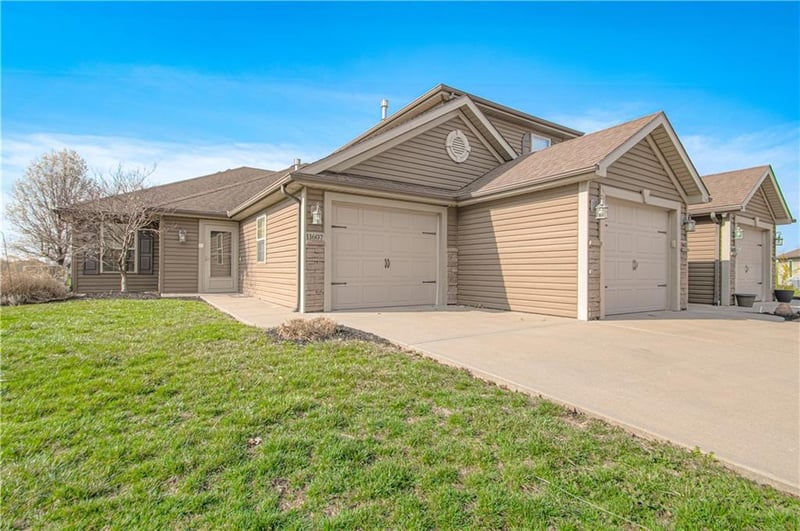 11607 N Ewing Ave, Kansas City, MO 64156