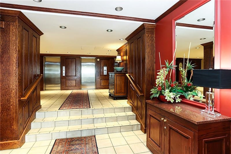 4550 Warwick Blvd #710, Kansas City, MO 64111