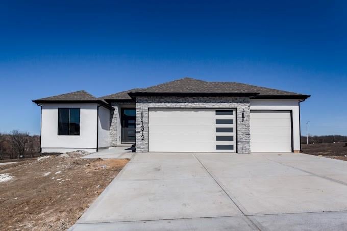 8405 NW 90th St, Kansas City, MO 64153