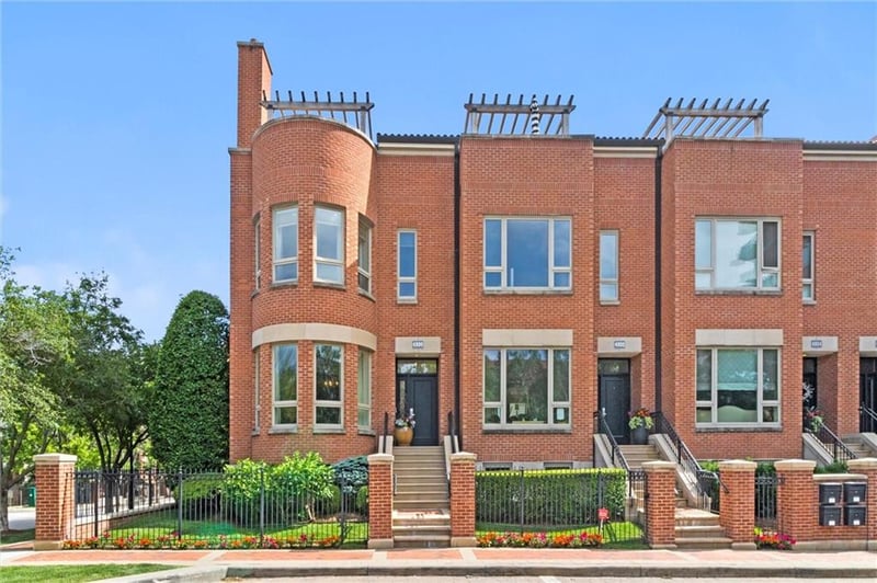 4930 Central St, Kansas City, MO 64112