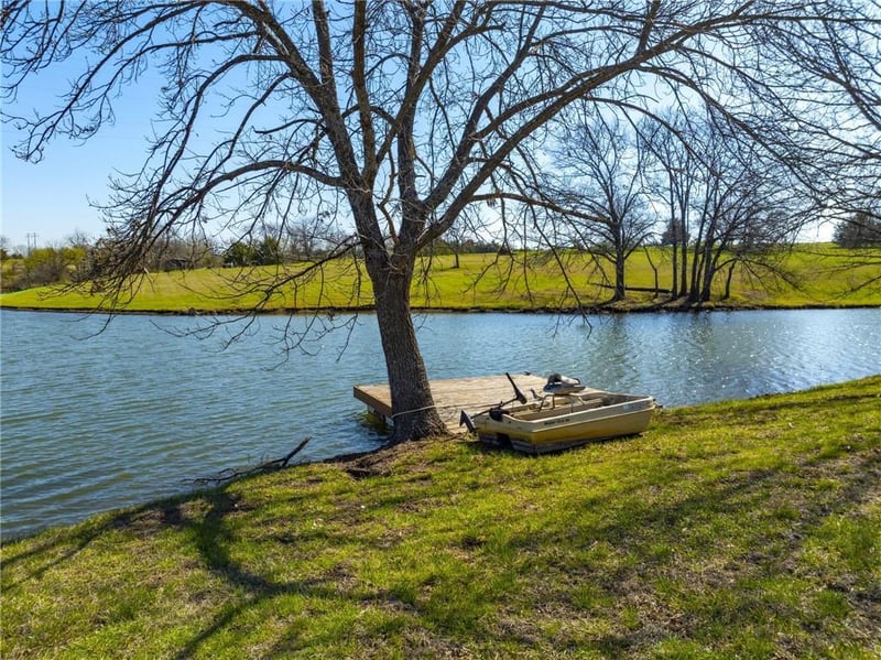 1628 400th Rd, Lawrence, KS 66049