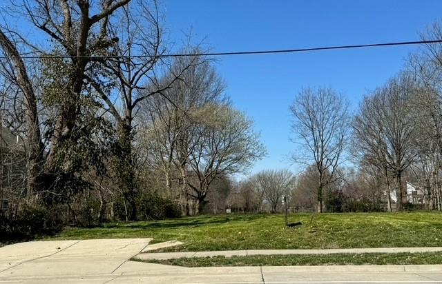 15460 Quivira Rd, Overland Park, KS 66221