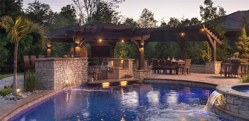 3713 W 140th St, Leawood, KS 66224
