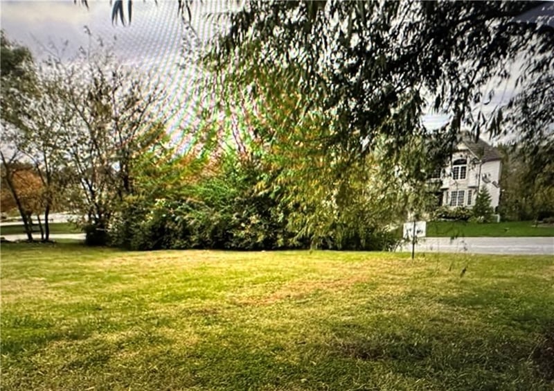 6201 Upper Wood Rd, Lee's Summit, MO 64064