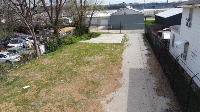 3819 Fuller Ave, Kansas City, MO 64129