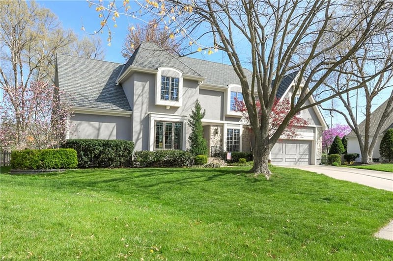 4823 W 90th St, Prairie Village, KS 66207