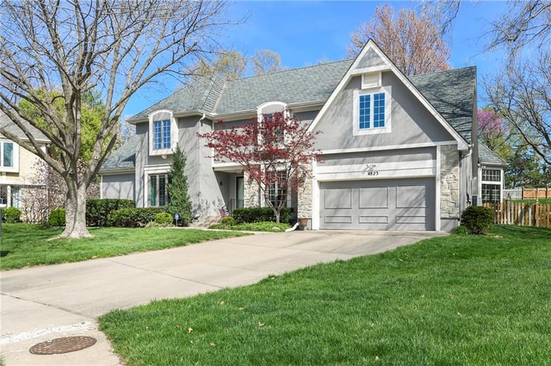 4823 W 90th St, Prairie Village, KS 66207