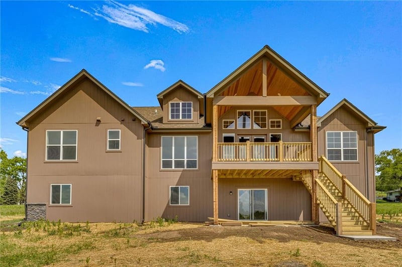 2017 Vilas St, Leavenworth, KS 66048