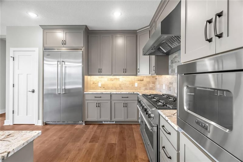 2017 Vilas St, Leavenworth, KS 66048