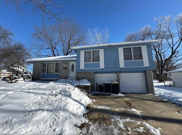 9211 Manchester Ave, Kansas City, MO 64138