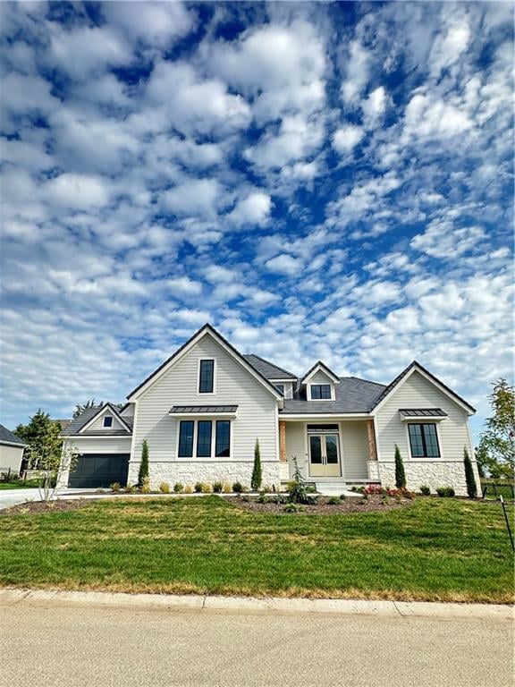 17216 Goddard St, Overland Park, KS 66221