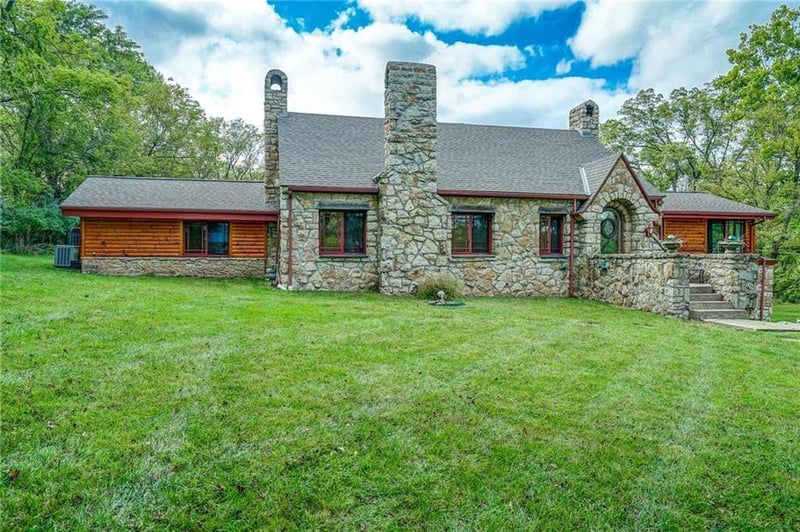 12100 Food Ln, Grandview, MO 64030
