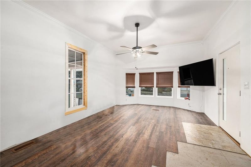 705 6th St, Trenton, MO 64683