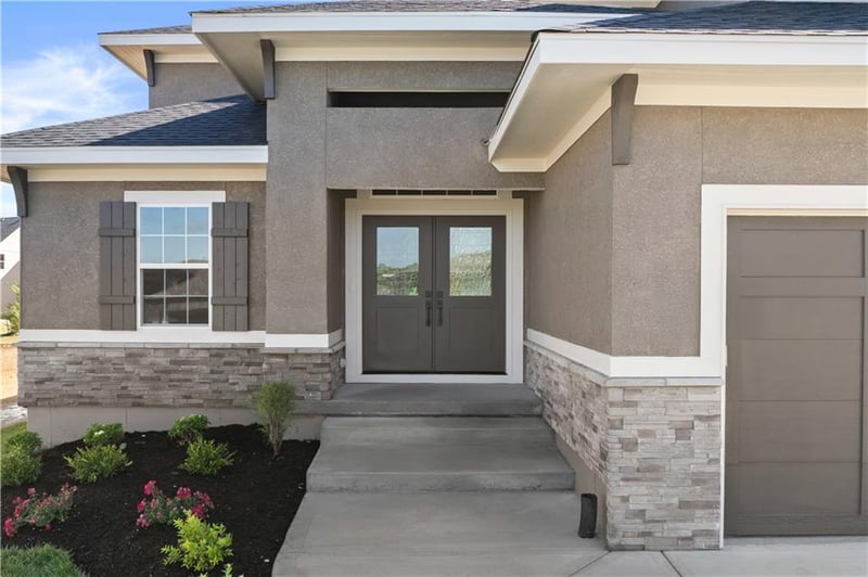 8013 Round Prairie St, Shawnee, KS 66220