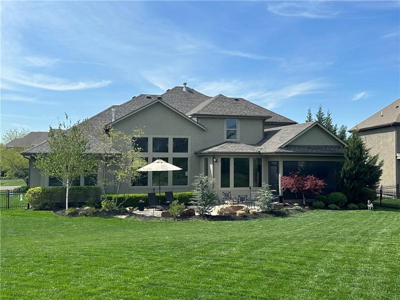 10418 W 168th Ter, Overland Park, KS 66062