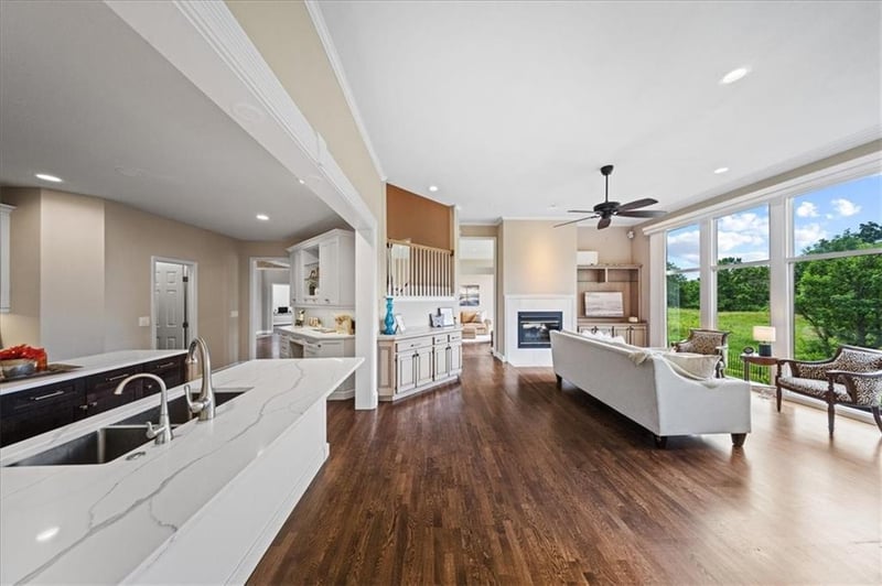 6119 W 128th St, Overland Park, KS 66209
