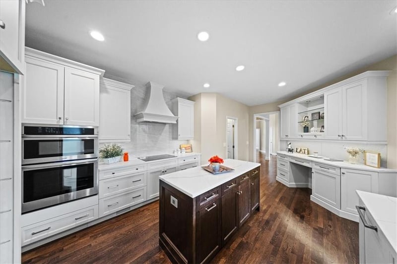 6119 W 128th St, Overland Park, KS 66209