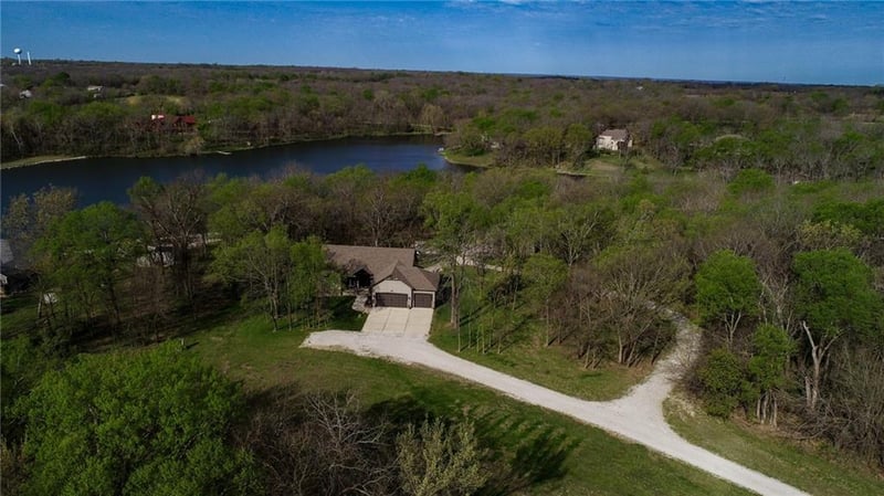 922 NW 1721st Rd, Bates City, MO 64011