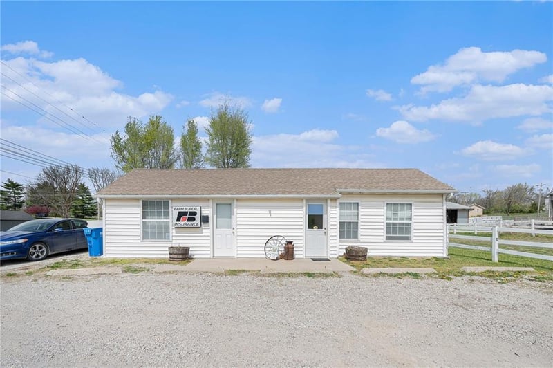 1102 Clay/broadway St, Plattsburg, MO 64477